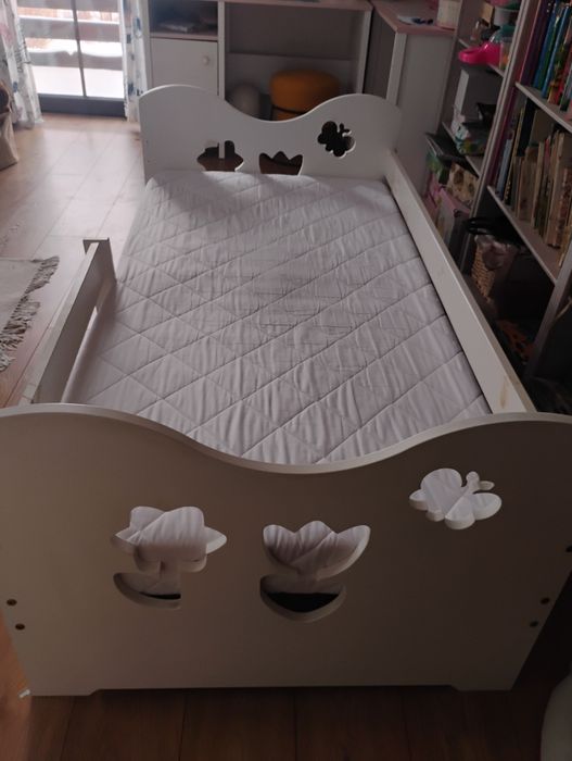 Łóżko dziecięce białe