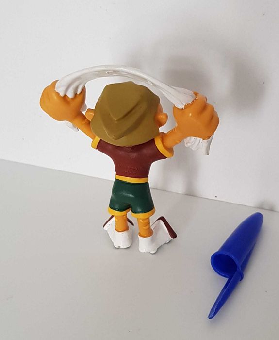 Figura PVC - Kinas EURO 2004 (6 cm) - Cachecol