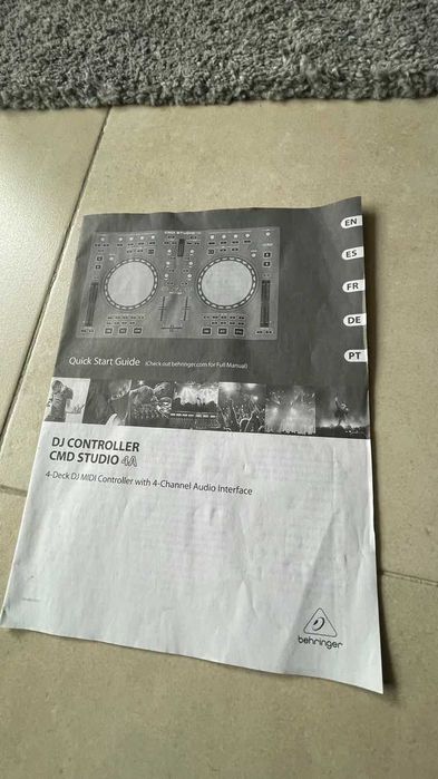 Mesa de Mistura Behringer CMD Studio 4A