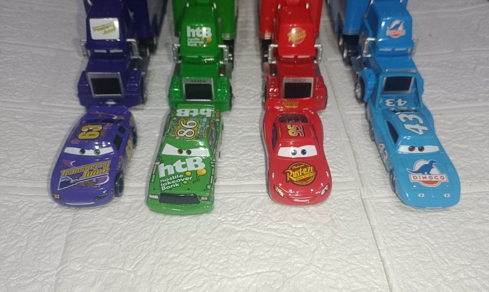 Уцінка! Металеві машинки Тачки Маквин, трейлер з машинкою