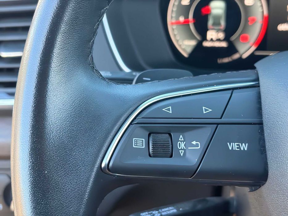 Audi Q5      2021