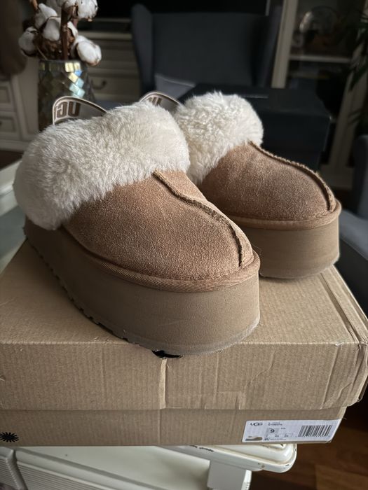 UGG оригинал. На 38,5 разм. Женские угги.