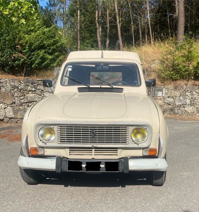 Clássico Renault 4 6F