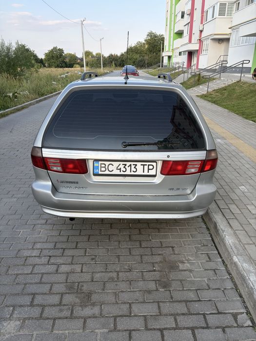 Mitsubishi galant 8