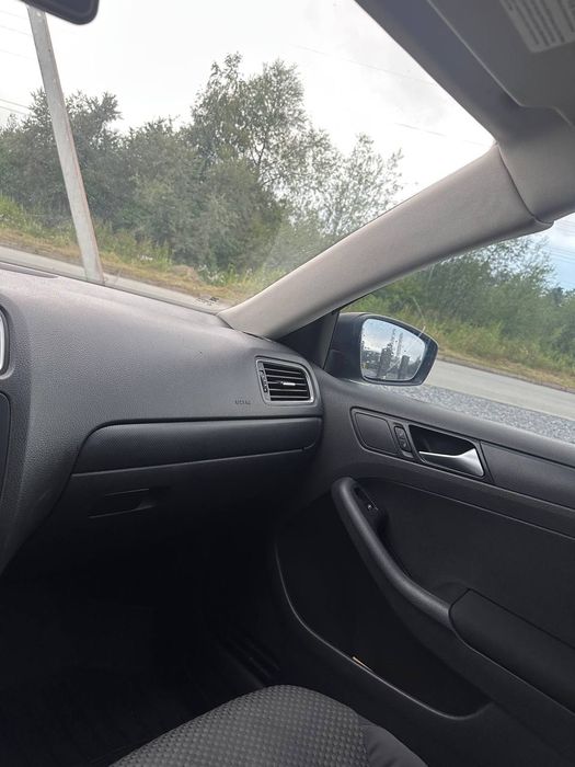 Volkswagen jetty 2011