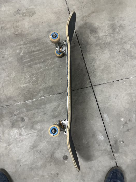 Skate profissional em otimo estado