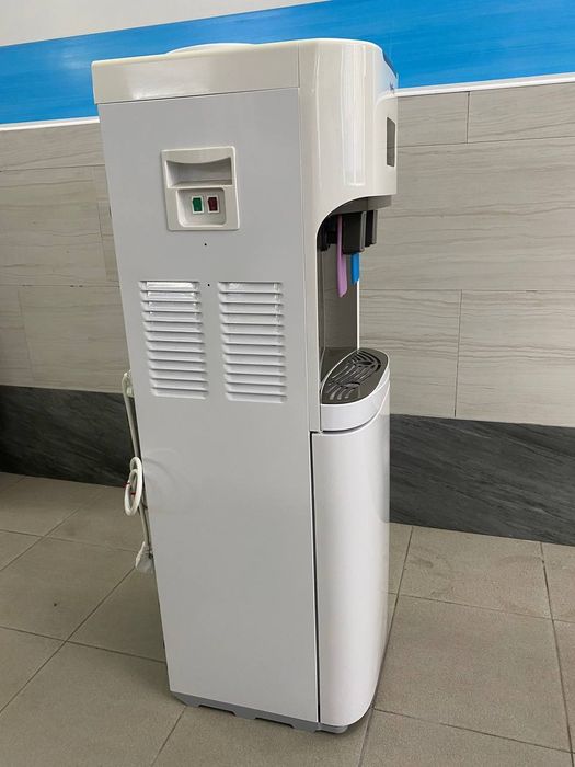 Кулер для воды Hotfrost V115B
