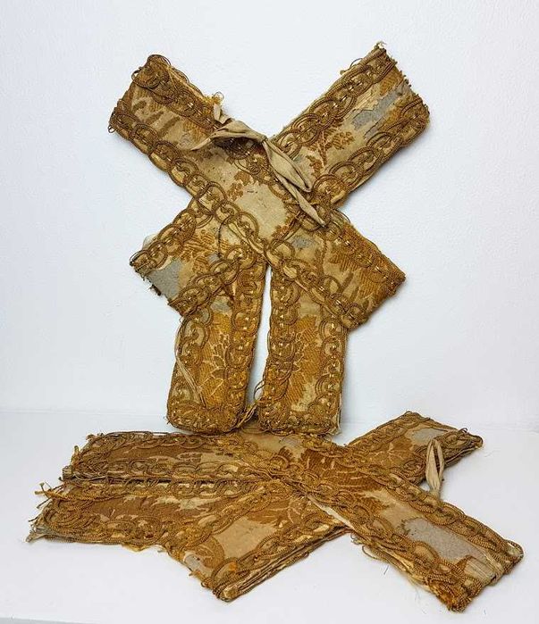 Par de ornamentos de Mitra Papal século XIX