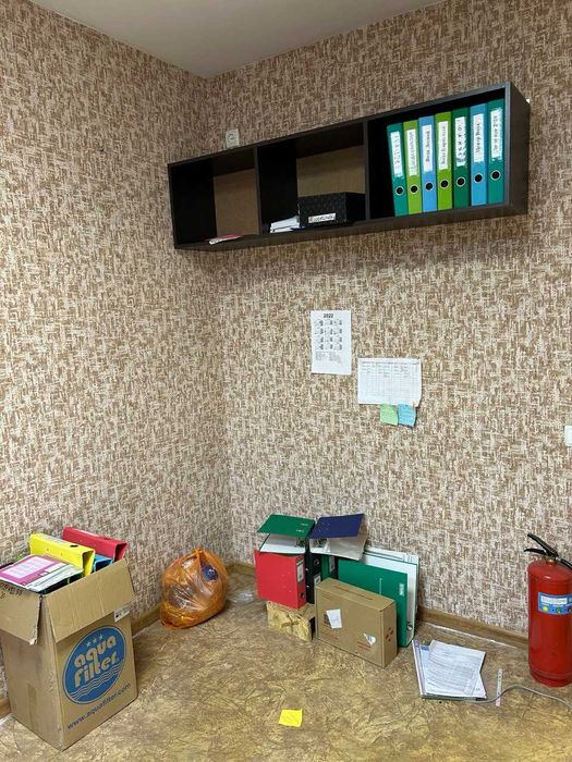 Продаю  будівлю магазину з офісними приміщеннями