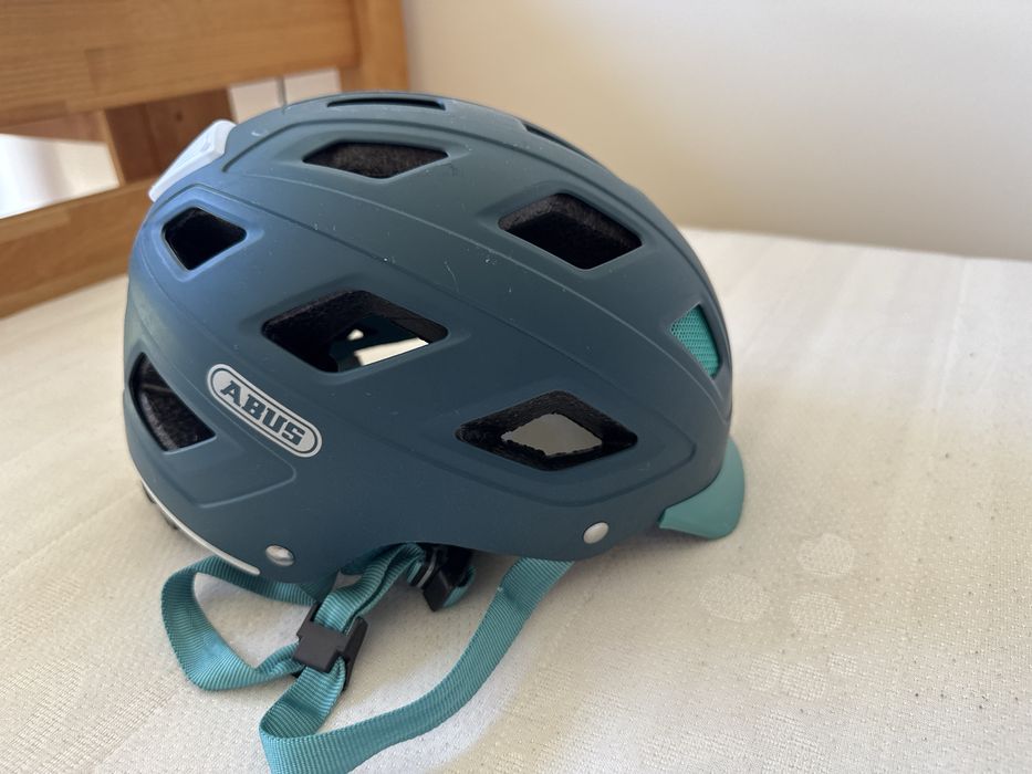 Kask rowerowy / na rolki marki ABUS 52-58 cm