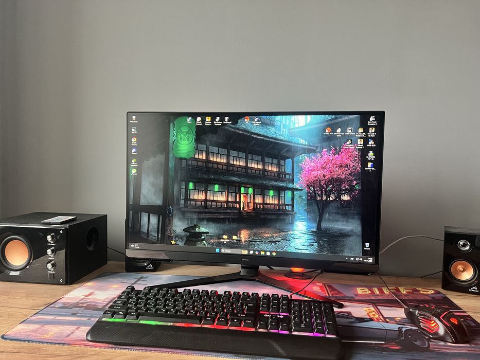 Продаю компютер Вартий Уваги