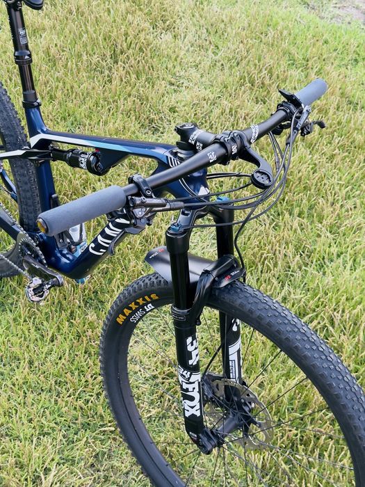 Canyon Lux CF 7 Alpecin-Fenix | Tamanho S | Carbono | Full Suspensão