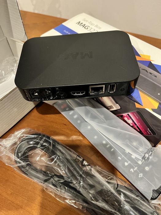 IPTV MAG Box 322 w1