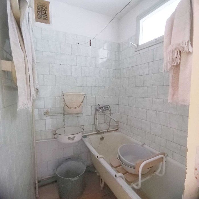 Продаю 2 кімнатну квартиру, район Центрального ринку