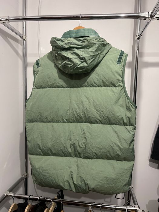 Жилетка stone island . Зелена , розмір ХЛ , оригінал . Як нова