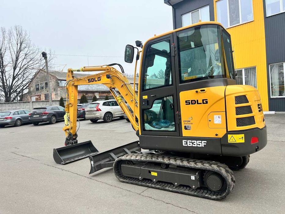 Гусеничний міні - екскаватор моделі E635F SDLG  (VOLVO GROUP)