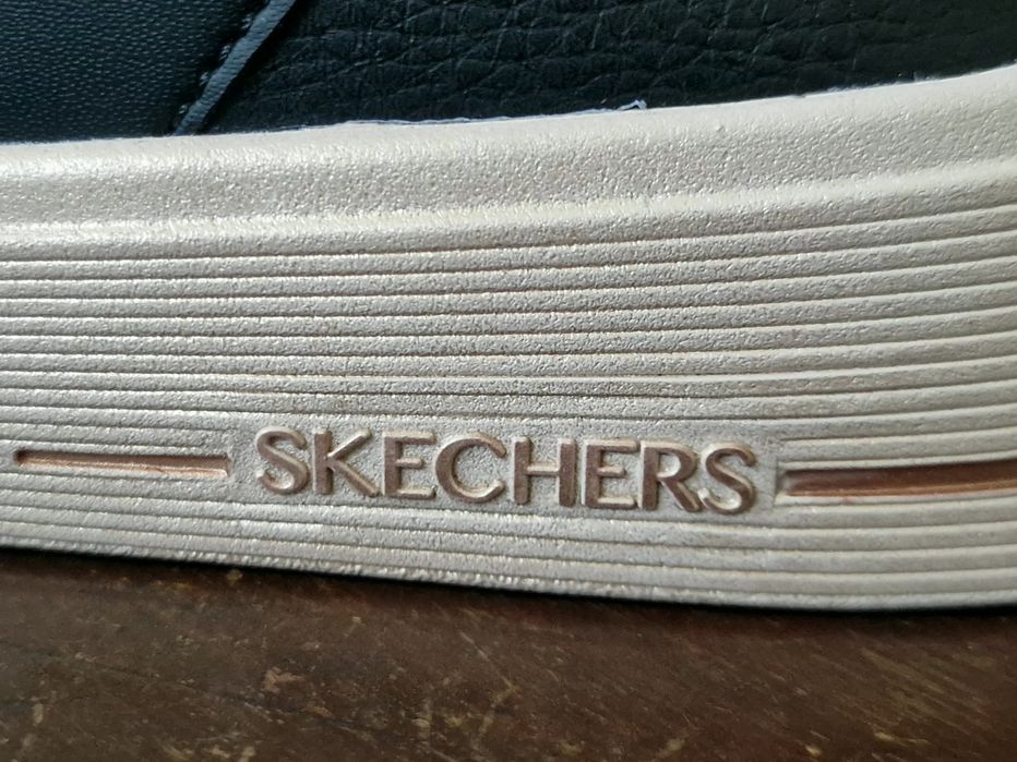 Sapatinhas Skechers Hiland - Quite Chic Mulher 38
