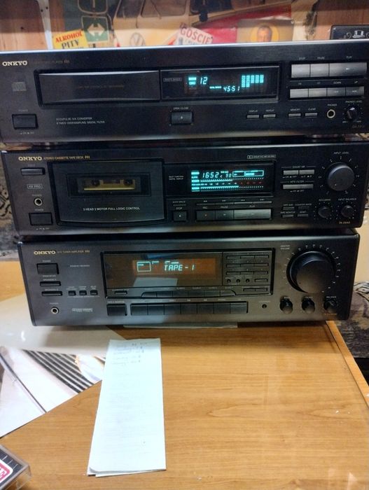 ONKYO amplituner 5.1 +cd