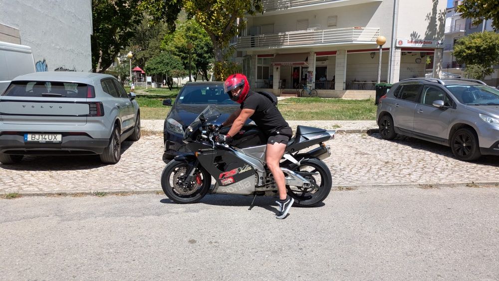Aprilia RSV Mille 1000