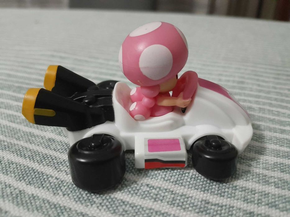 Figura McDonalds Happy Meal Mario Kart 2024 Toadette - NOVA