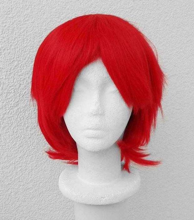 Krótka czerwona peruka męska z grzywką krótki czerwony wig cosplay