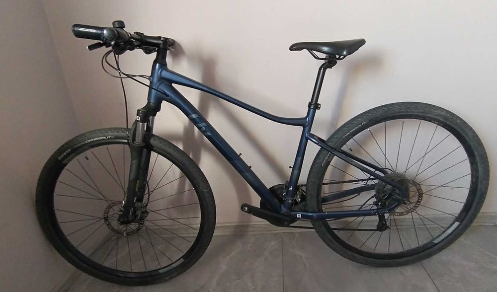 Rower crossowo-trekkingowy damski LIV Rove 1800zł.