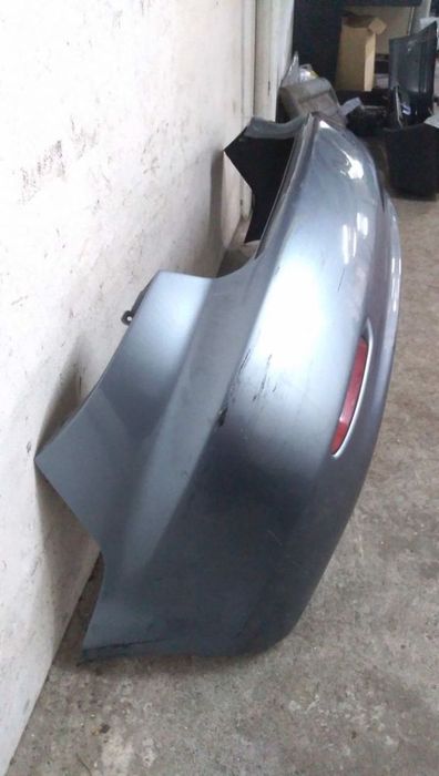 Para Choques De Trás Mazda 6 Três Volumes (Gg)