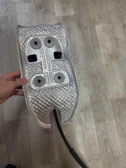 Кулиса коробки передач АКПП на Audi Ауди Q5 q5 Кью 5 кю 5 8K1713041T