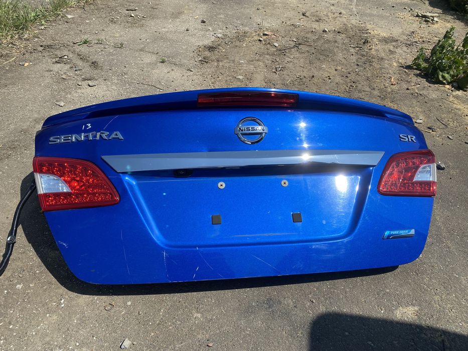 Крышка багажника Nissan Sentra 2013-15 USA B17U синяя