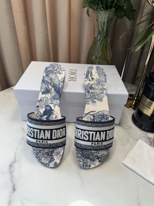 Klapki Dior Dway
