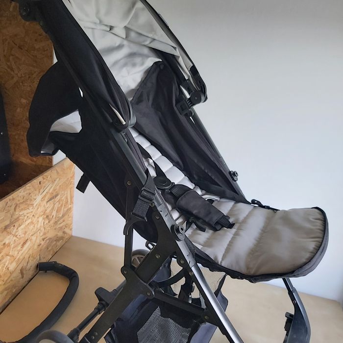 Carrinho de passeio para criança