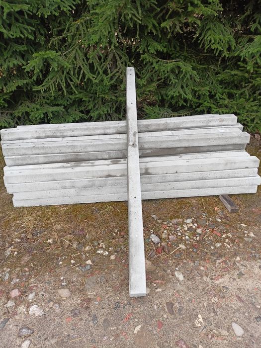 Słupek betonowy 2,2 m