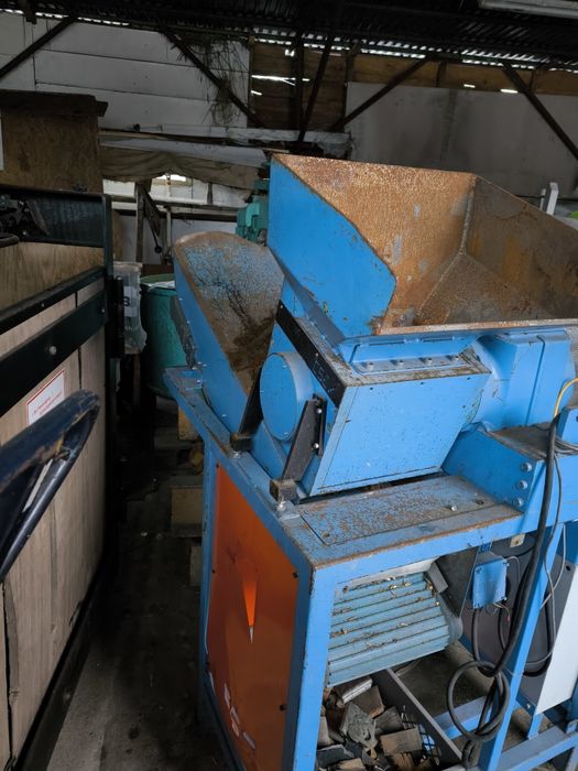 Kruszarka do Rur,młyn, wolnoobrotowy doTworzyw ,puszki ,zlepy, butelki