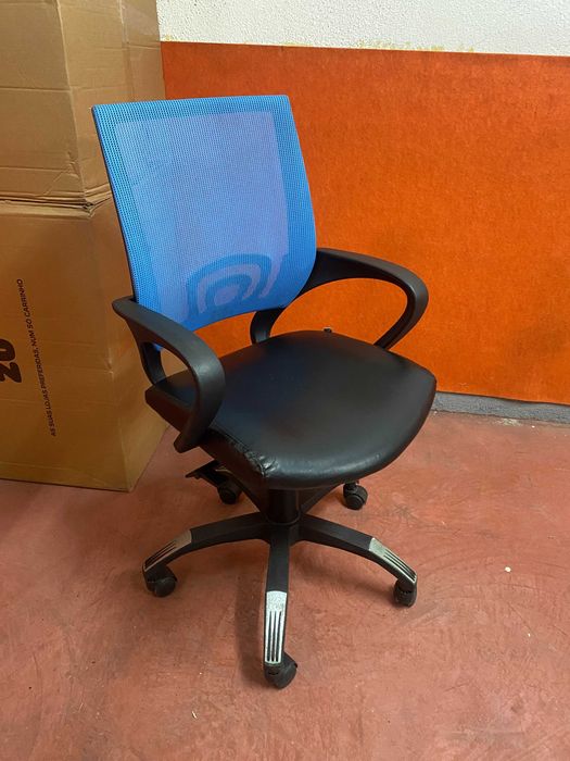 Cadeira de Escriório Ergonómica