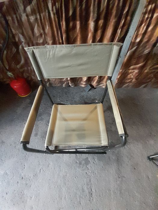 Продам стол и стулья для природы.