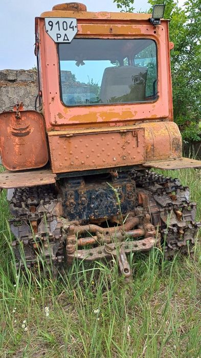 Бульдозер ДТ-75.