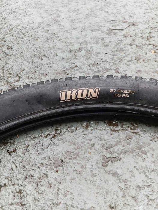 Pneus Maxxis Ikon 27,5x2,2 a meio uso