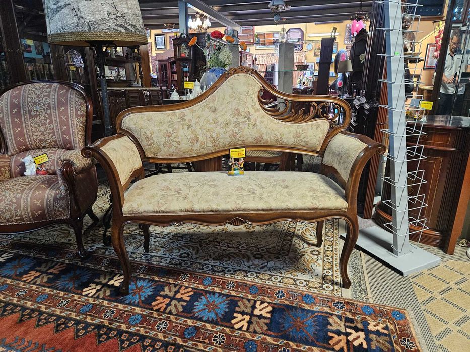 Sofá vintage - Bom estado geral