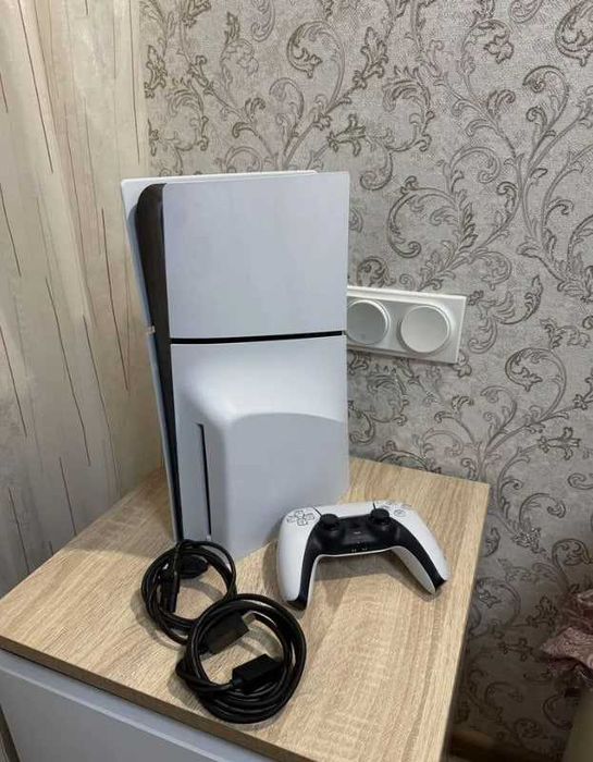 Sony PlayStation 5 Slim z napędem 1 TB
