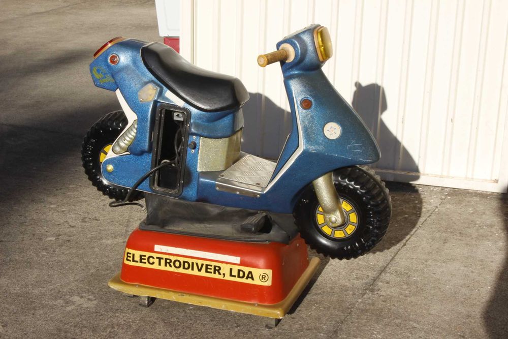 Maquina de diversão / Carrossel - Mota Moto - Anos 80 - Electrodriver