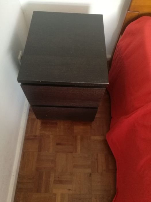 Mesa de cabeceira Ikea