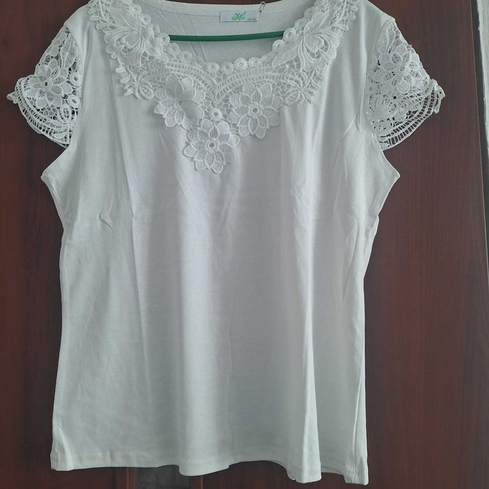 Bluzka krótki rękaw gipiura biała roz. 2XL/3XL