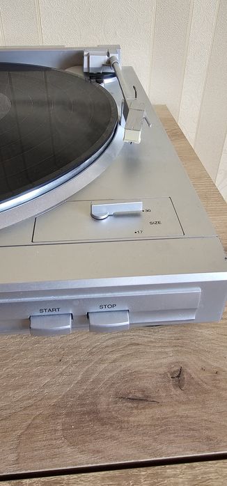 Вініловий програвач Denon DP-27F