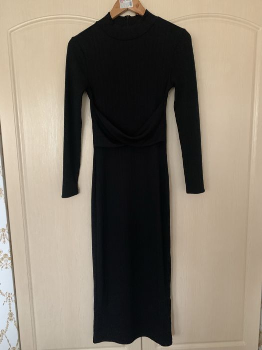 Плаття Armani Exchange святкове