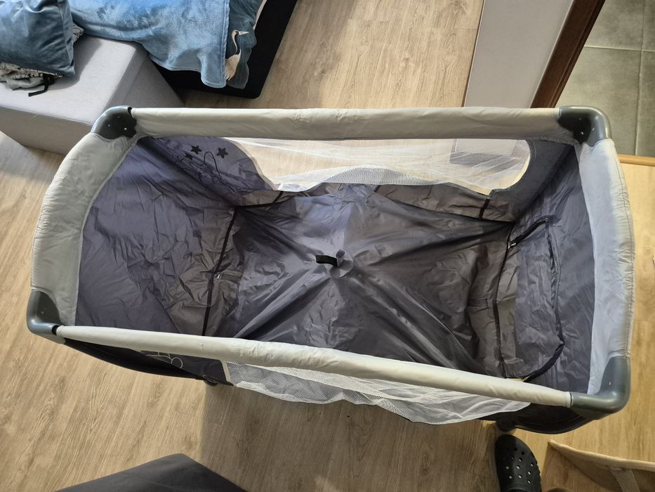Cama de bebe portatil