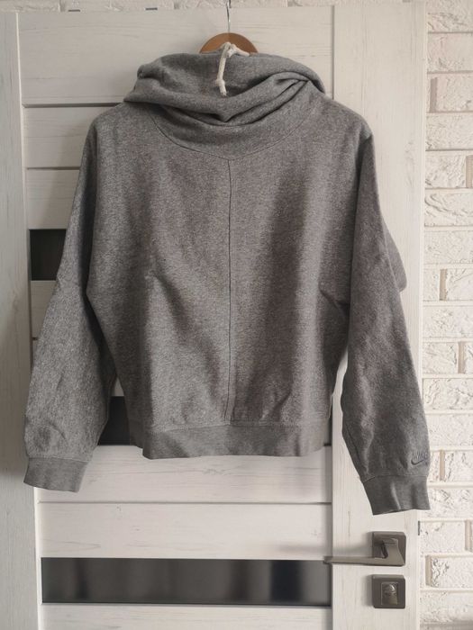 Szara ciepła bluza damska nike