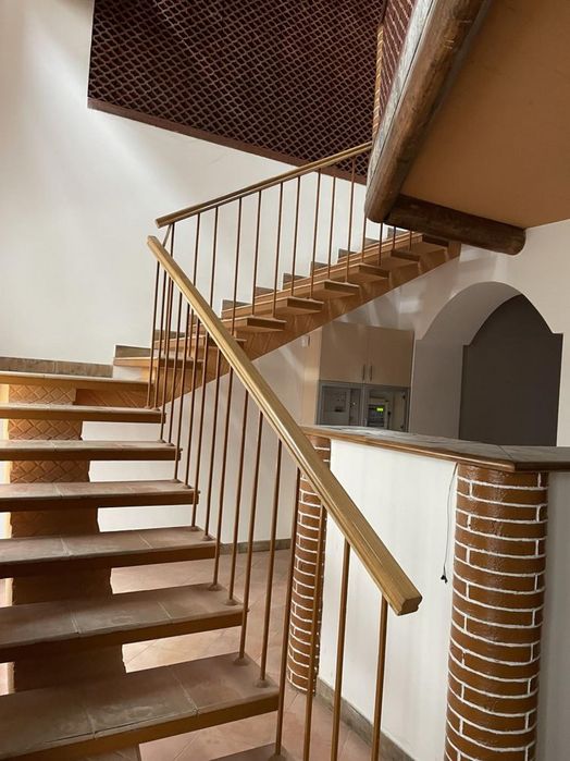 Фасадне комерційне приміщення на Ланжеронівській.