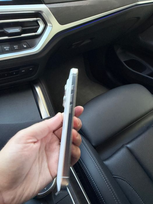 Apple iPhone 16 Pro 128GB eSIM White Titanium (MYMA3) 98%