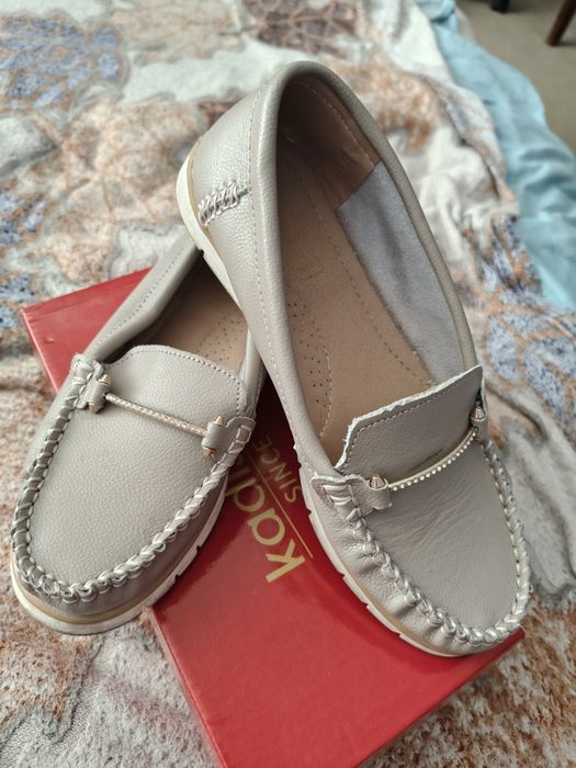 Продам балетки жіночі та дитячі мокасини