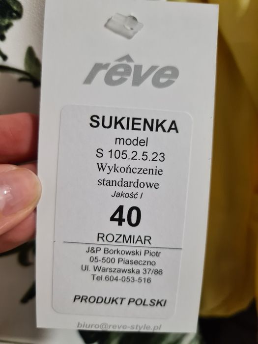 Sukienka biała w kwiaty